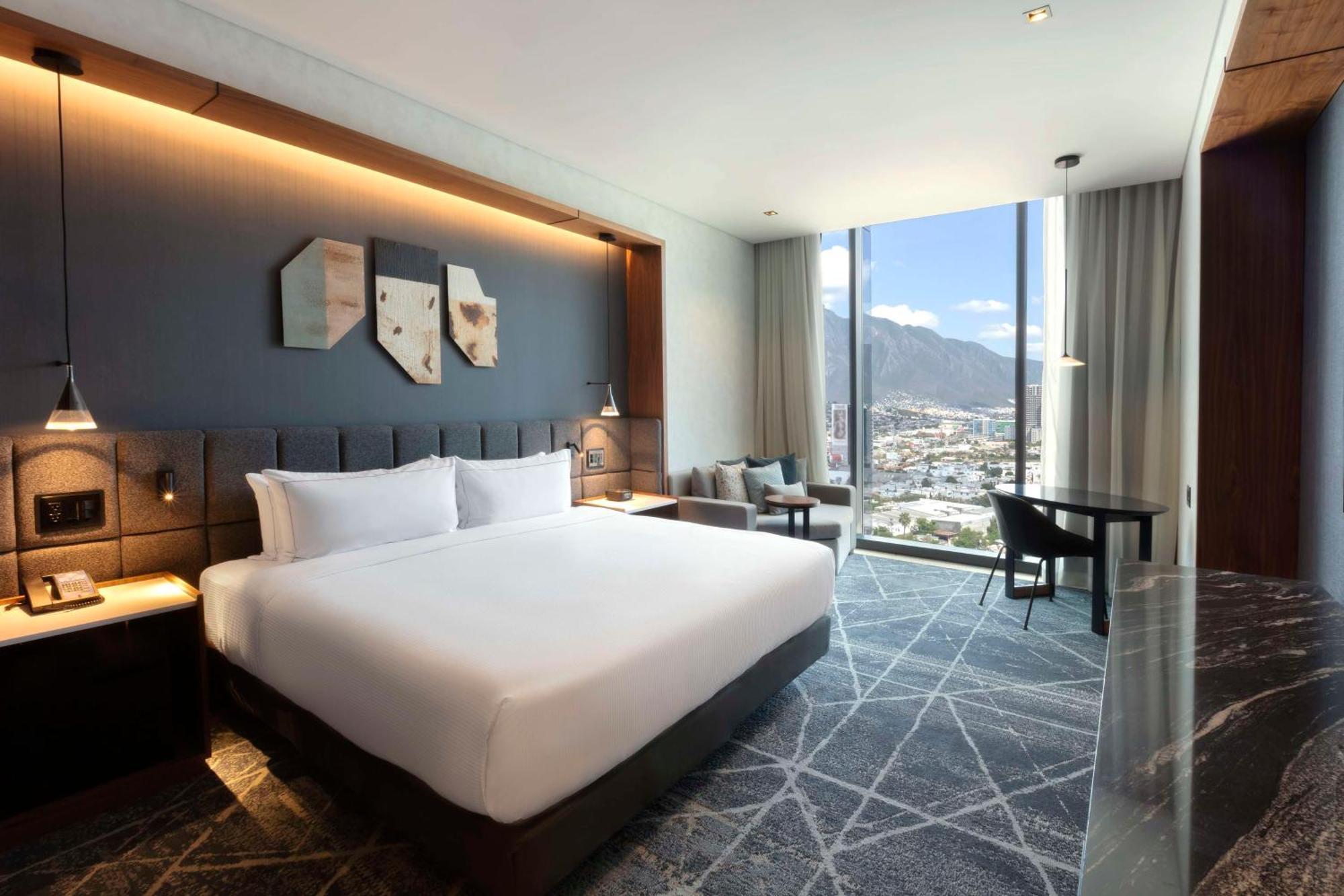 Hilton Monterrey Valle Esterno foto
