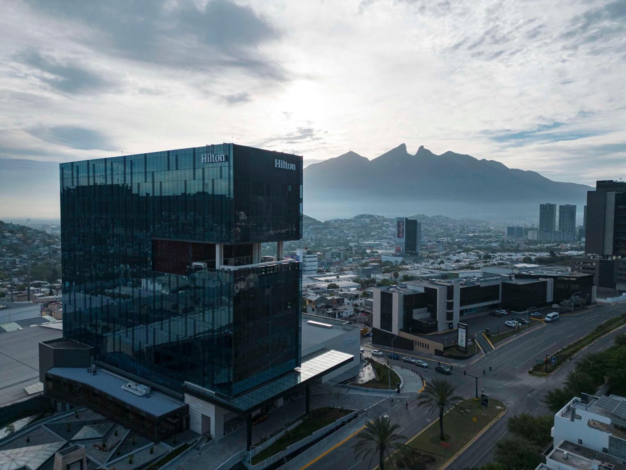 Hilton Monterrey Valle Esterno foto