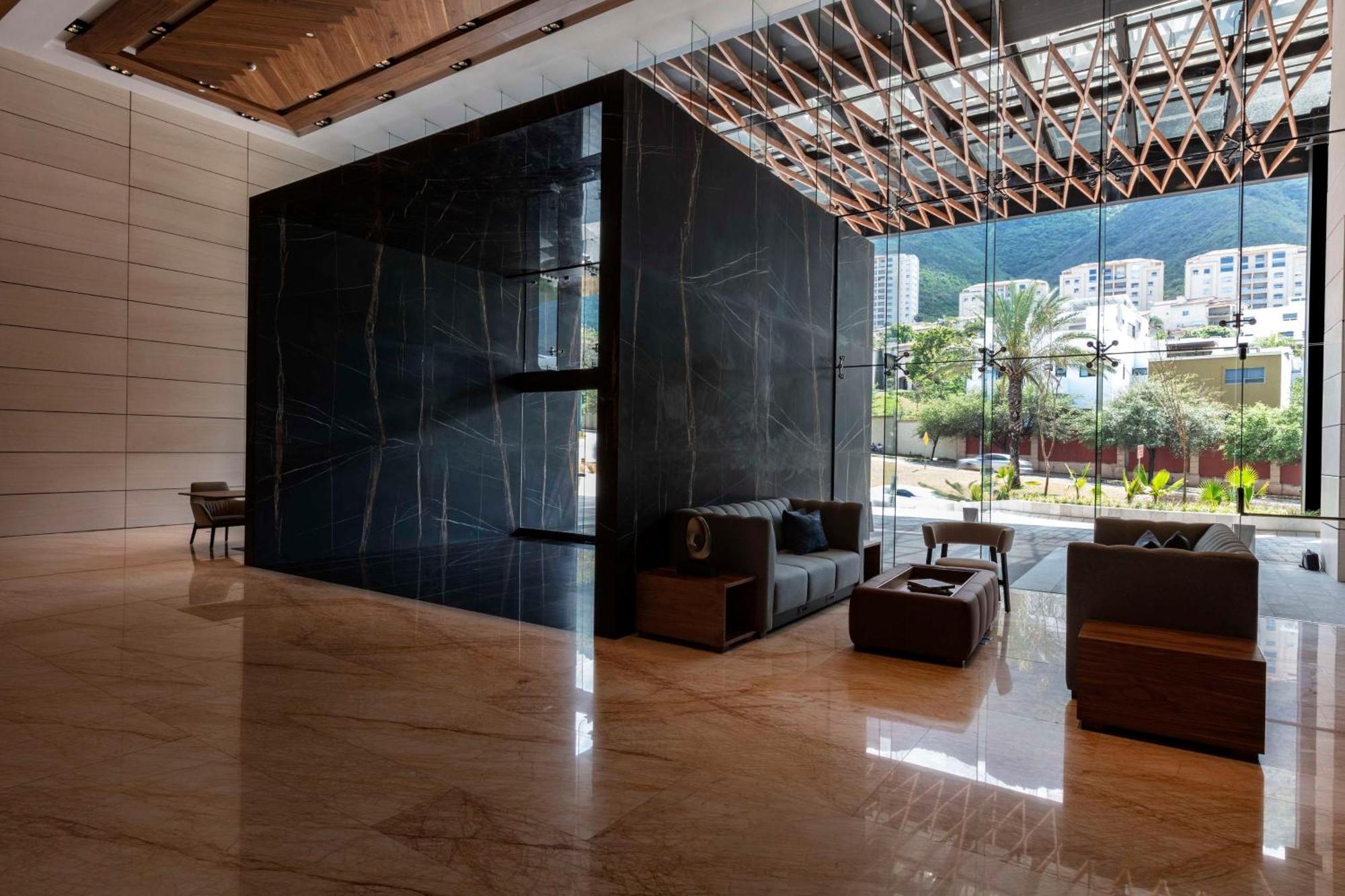 Hilton Monterrey Valle Esterno foto